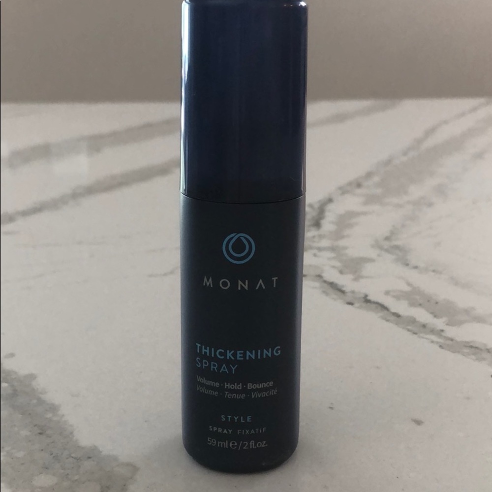 Thickening spray by Monat
